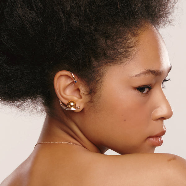 Mono Paperclip earring in white gold
