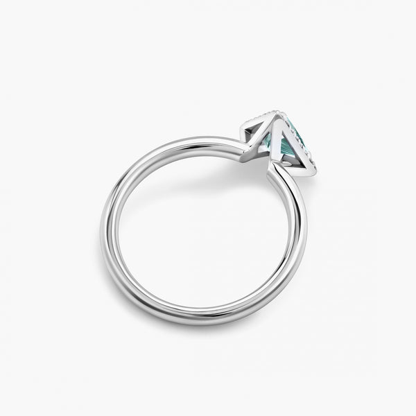 Mono Paperclip earring in white gold